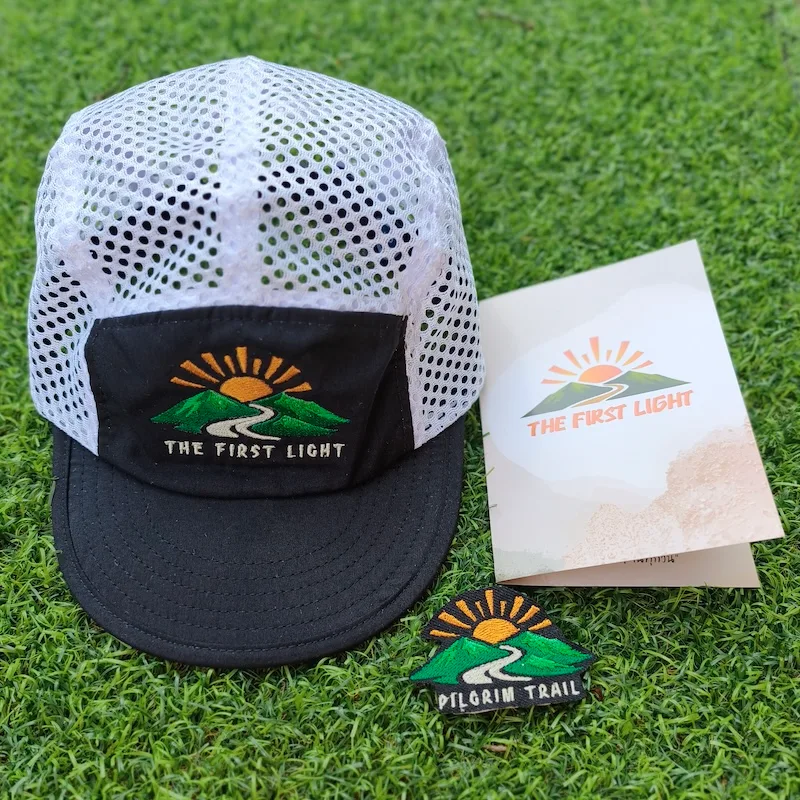 สิ่งที่คุณจะได้รับ — หมวก ตัวรีด และ Card